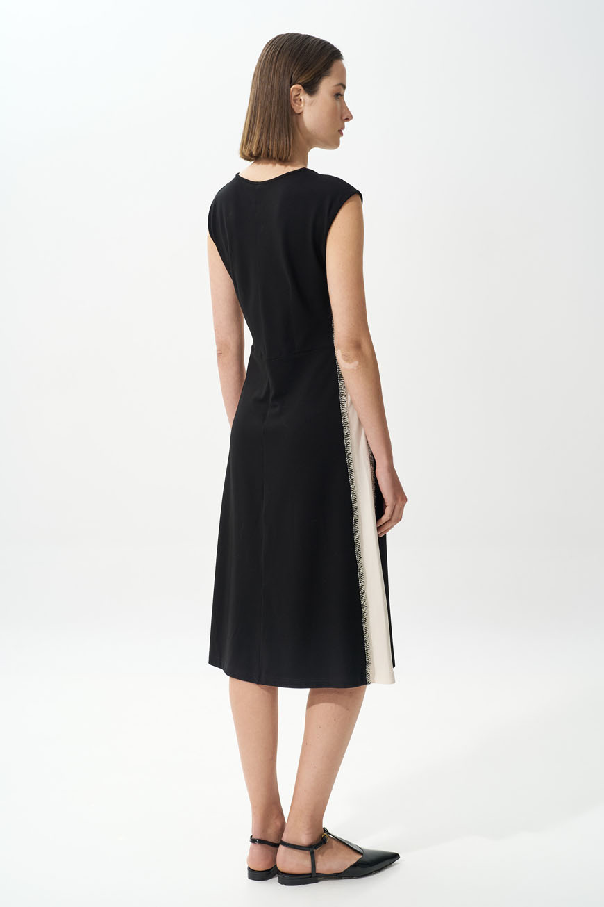 Φόρεμα με αντιθέσεις στο πλάι (5)