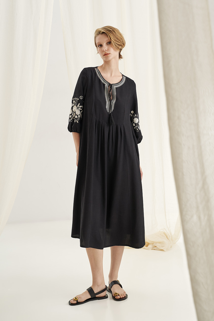 12522-Φόρεμα-κεντήματα-με-μείγμα-λινού-(1)