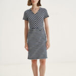 12532 Φόρεμα navy με πατ (1)