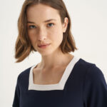 12543 Μπλούζα contrast με τετράγωνη λαιμουδιά (3)