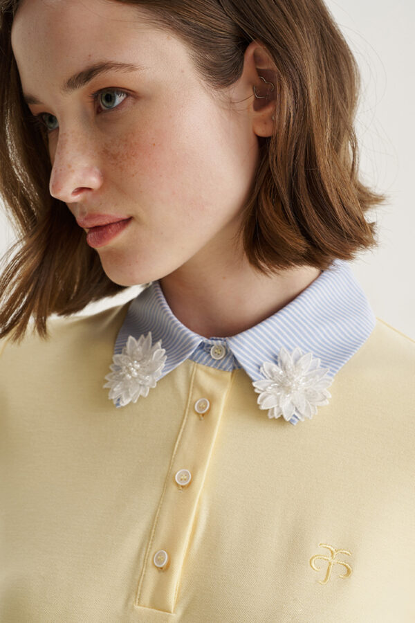 Polo με striped γιακά μοτίφ