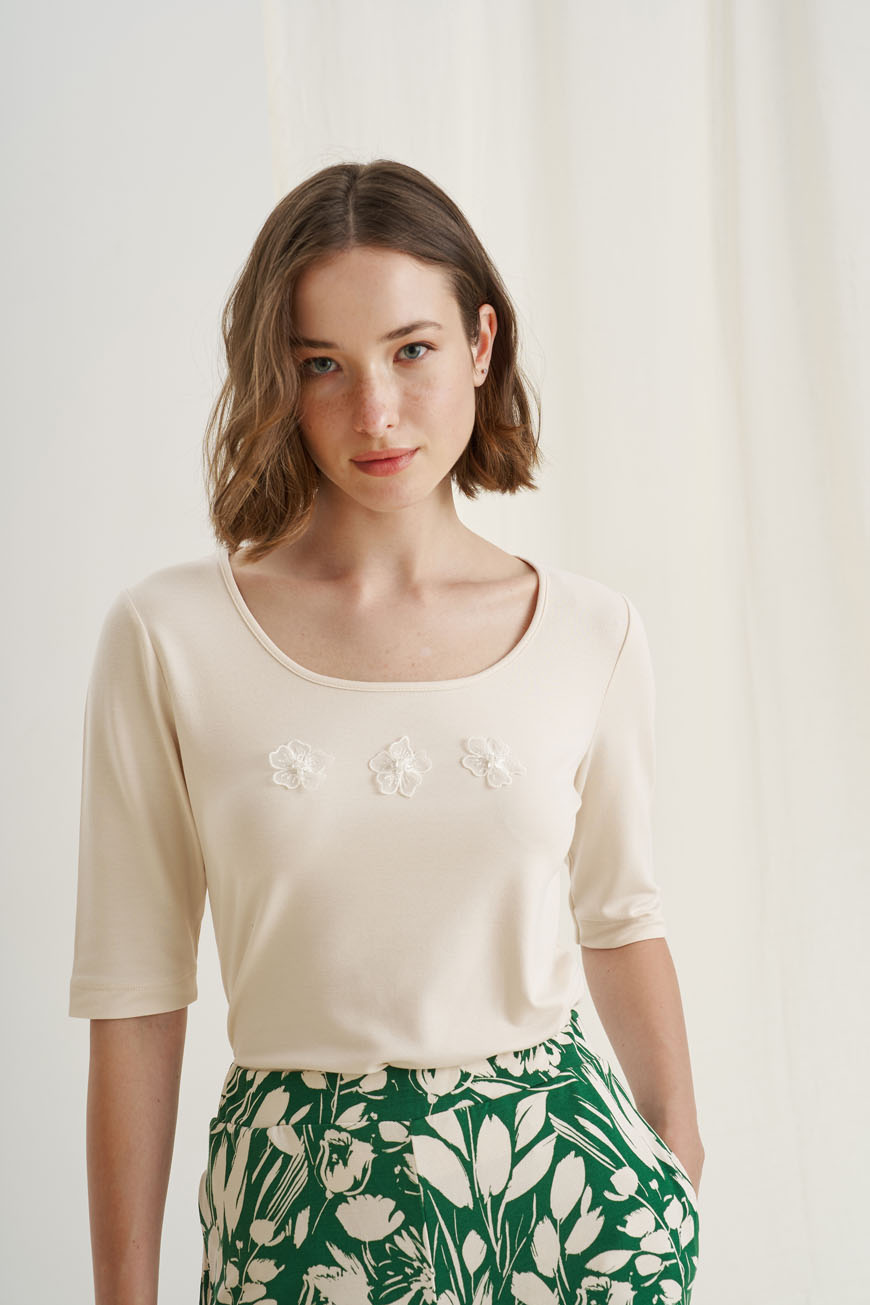 12568 Τοπ με logo (1)