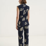 12577 Αμάνικη ζακέτα flower print (4)