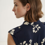 12577 Αμάνικη ζακέτα flower print (5)