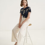 12583 Μπλούζα με logo flower print (2)