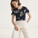 12583 Μπλούζα με logo flower print (3)