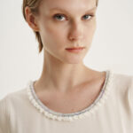 12672 Τοπ με contrast tweed λεπτομέρεια (1)