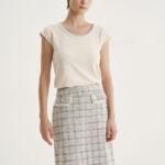 12672 Τοπ με contrast tweed λεπτομέρεια (2)