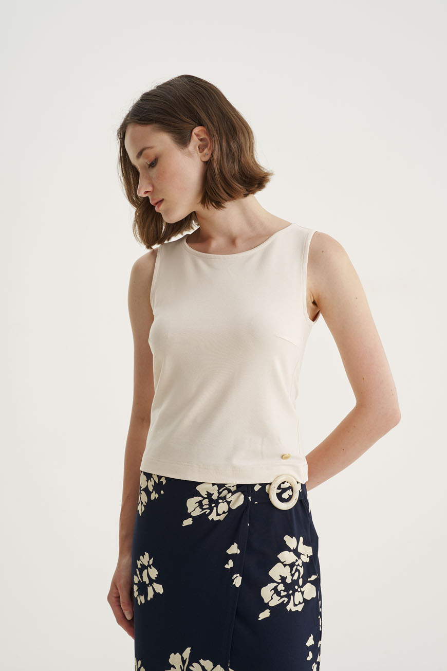 12677 Τοπ μονόχρωμο με Ve πλατη (4)