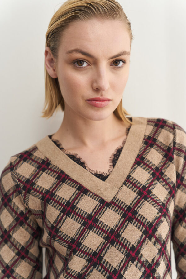 Tartan blouse Ve with lace detail