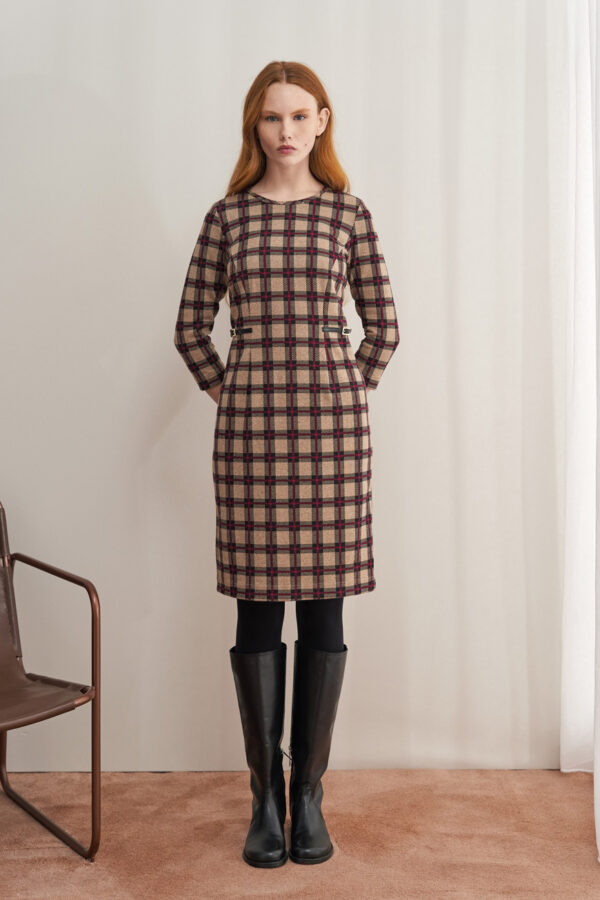 Φόρεμα tartan ζακάρ με τόκα