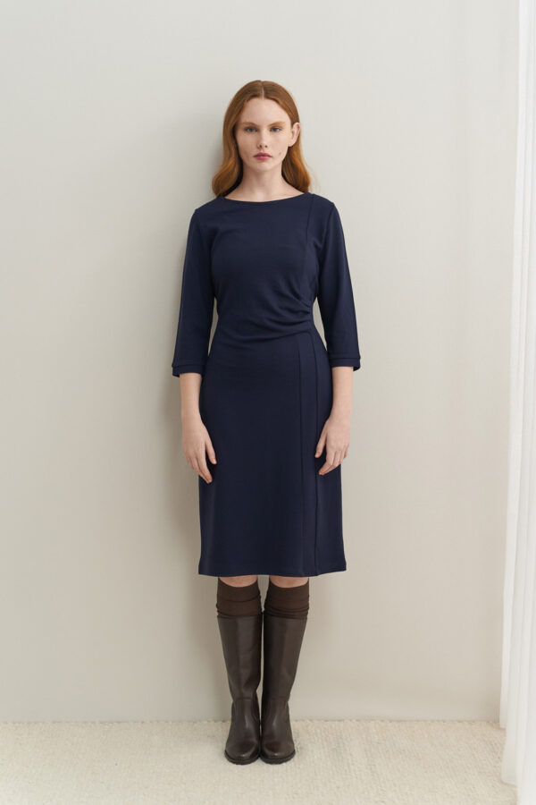 Φόρεμα με πιετάκια στο πλάι