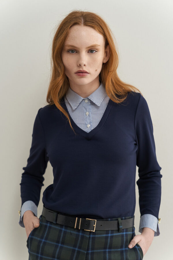 Blouse with shirt effect