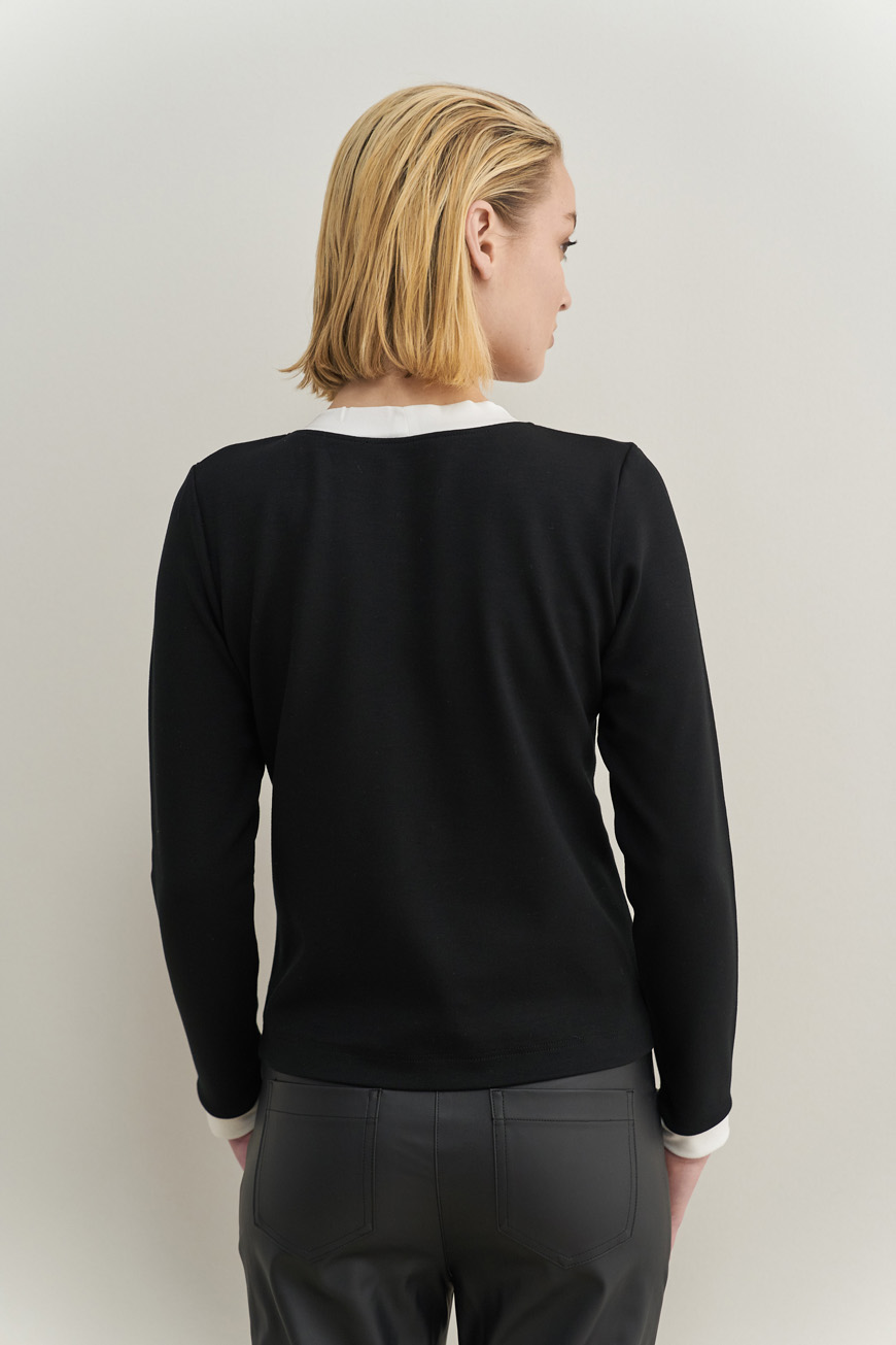 12781 Μπλούζα με αντιθέσεις και πατ (4)