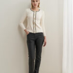 12782 Μπλούζα με ρέλι πλεξούδα (2)