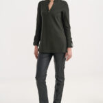 12785 Άνετη μακρυά μπλούζα με κουμπιά (1)