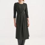 12794 Φόρεμα με πιέτες εμπρός (1)