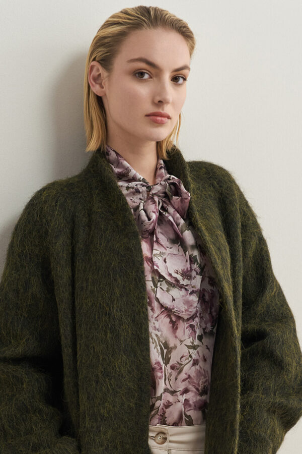 Εμπριμέ τοπ με δέσιμο