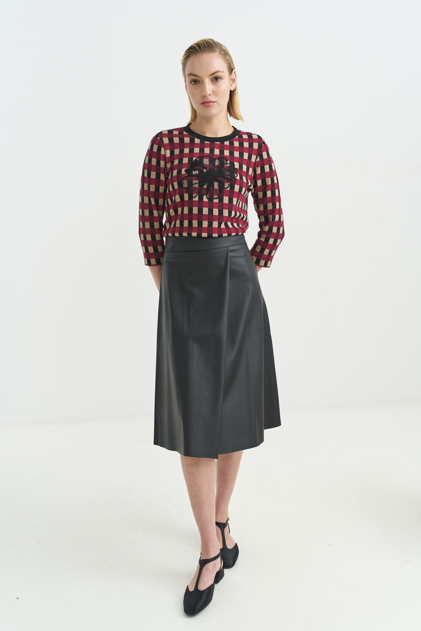 12850 ΦΟΥΣΤΑ ΔΕΡΜΑΤΙΝΗ ΚΛΟΣ (1)