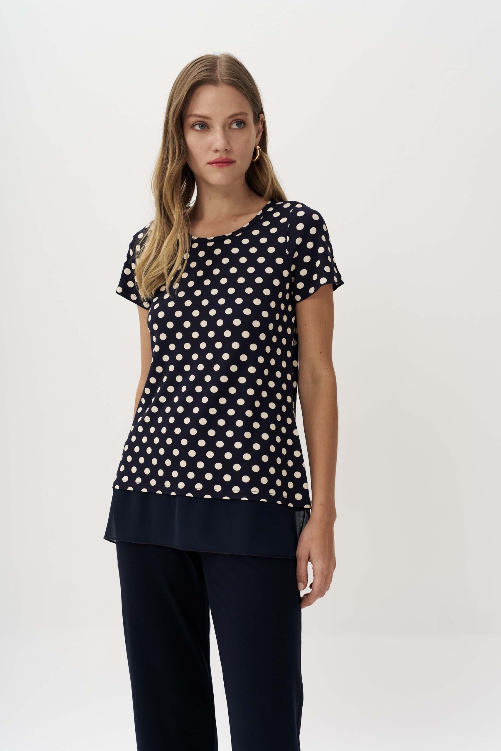 12921 Άνετη μπλούζα με τελείωμα μουσελίνα (4)