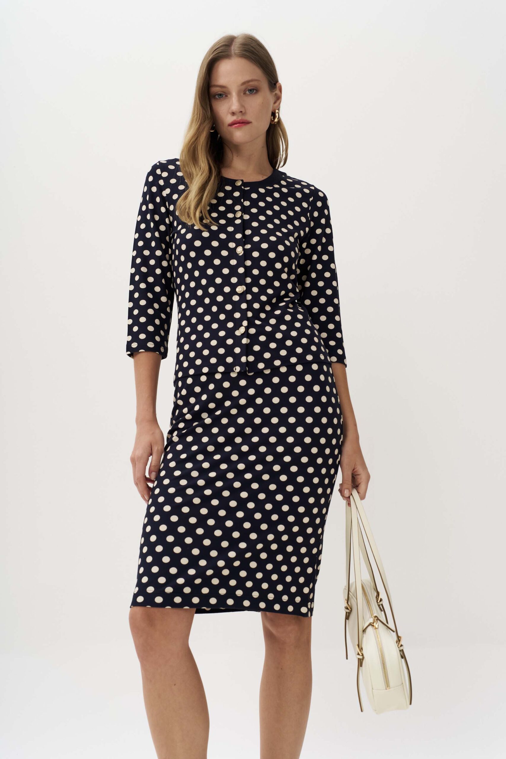 12923 Ζακέτα πουά με contrast λεπτομέρεια (1)