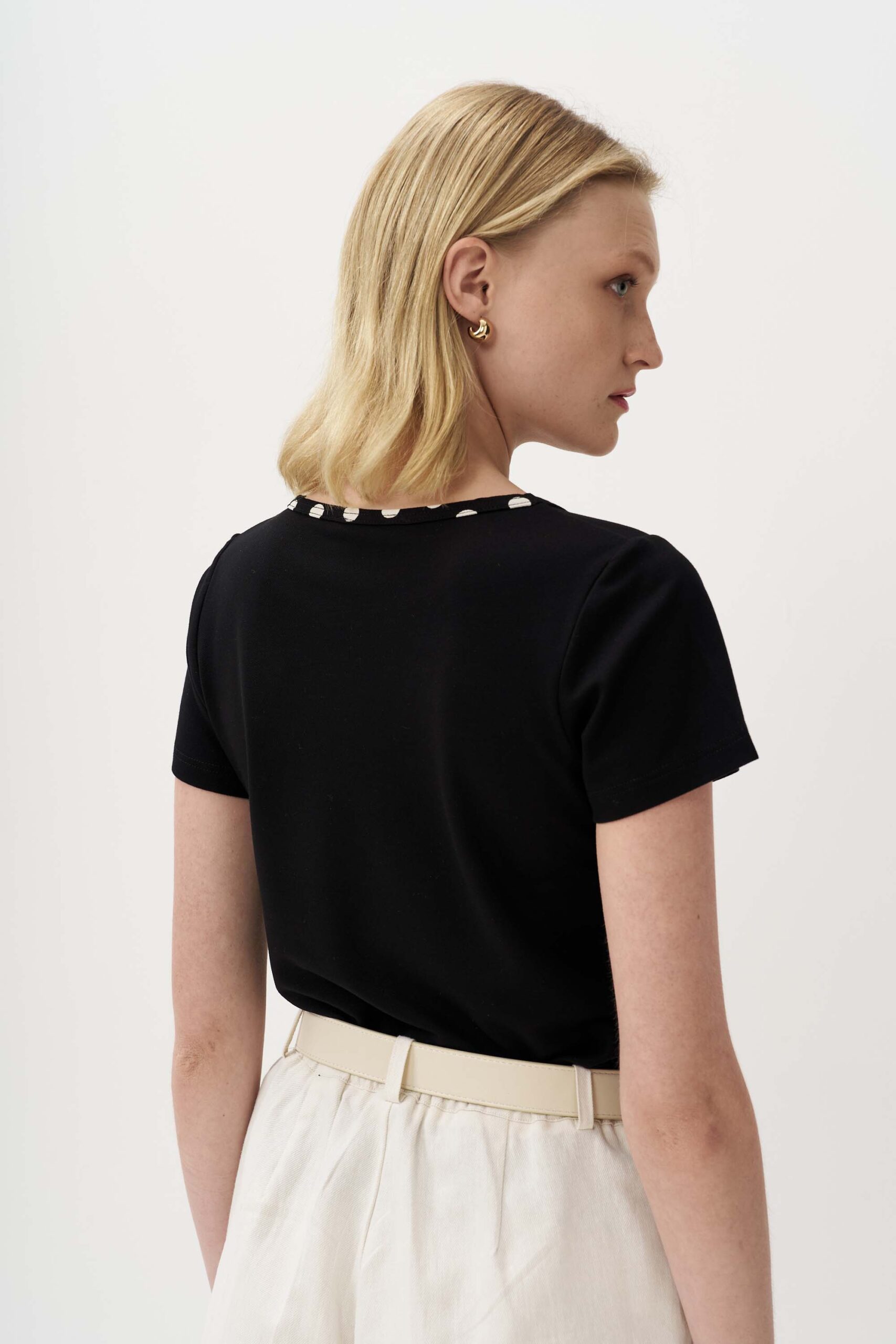 12930 Μπλούζα με contrast πουά ρέλι (5)