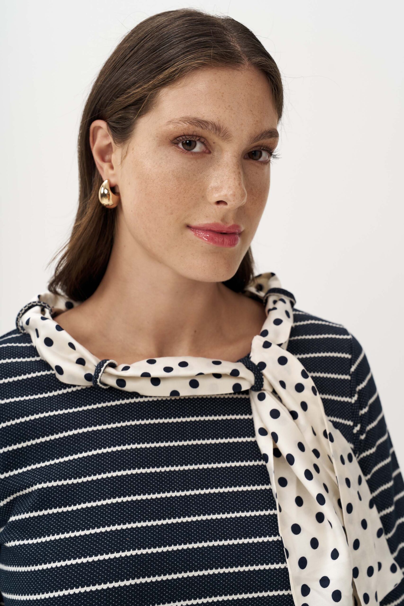 12935 Μπλούζα candy με φουλάρι πουά (5)