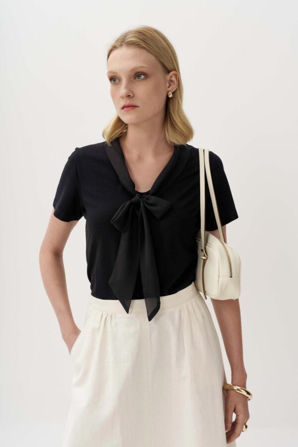 Μπλούζα με δέσιμο μουσελίνα