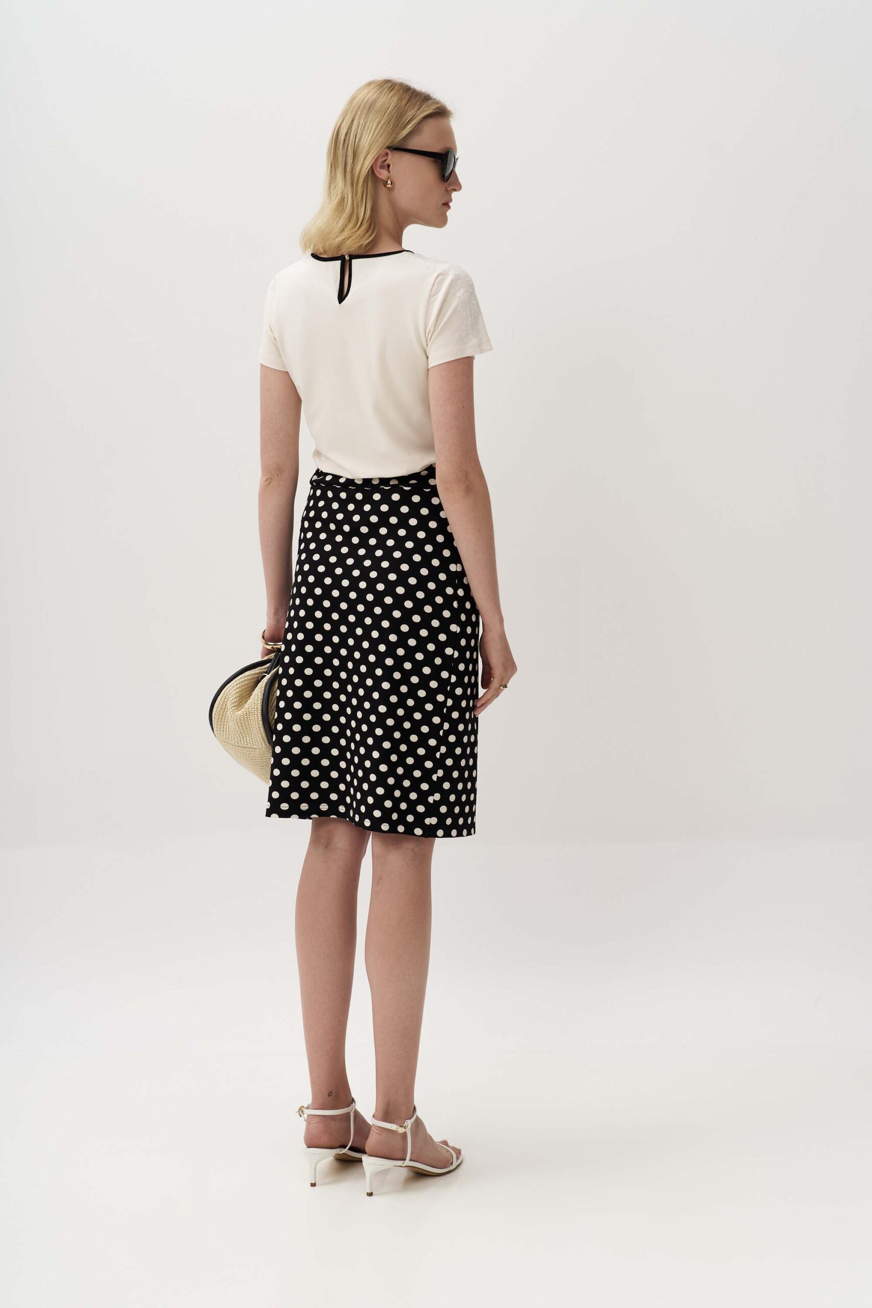 12982 Μπλούζα με πιέτα και δαντέλα (4)