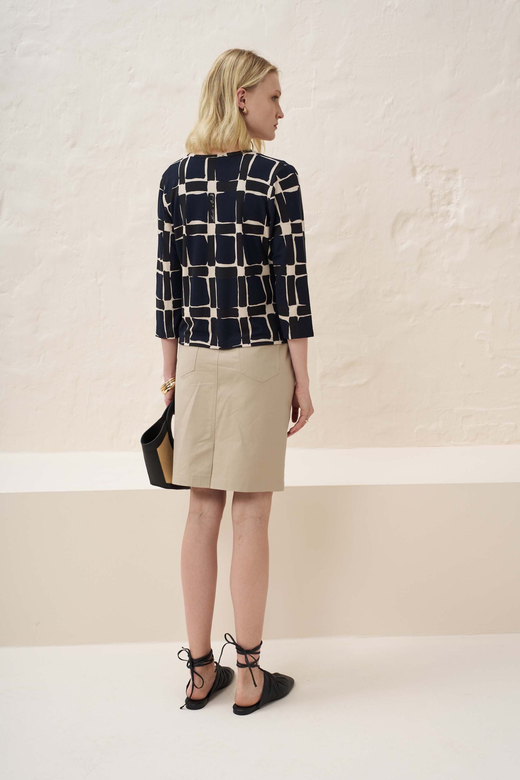 13040 Ζακέτα τύπωμα cube (5)