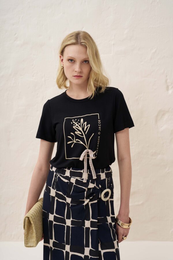 Blouse with foil flower