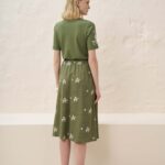 13008 Μπλούζα με κέντημα στο μανίκι (4)