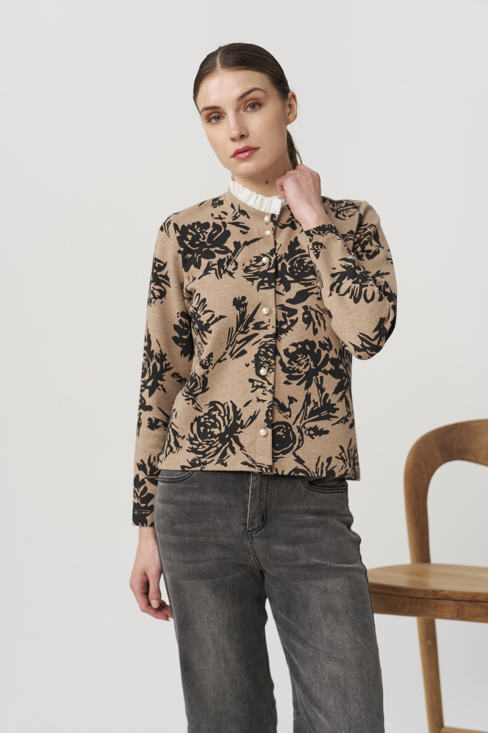 13222 Ζακέτα flower print με βολάν (3)